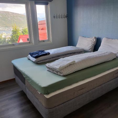 Feelhome 3 Bedroom Near University ทรอมโซ ภายนอก รูปภาพ