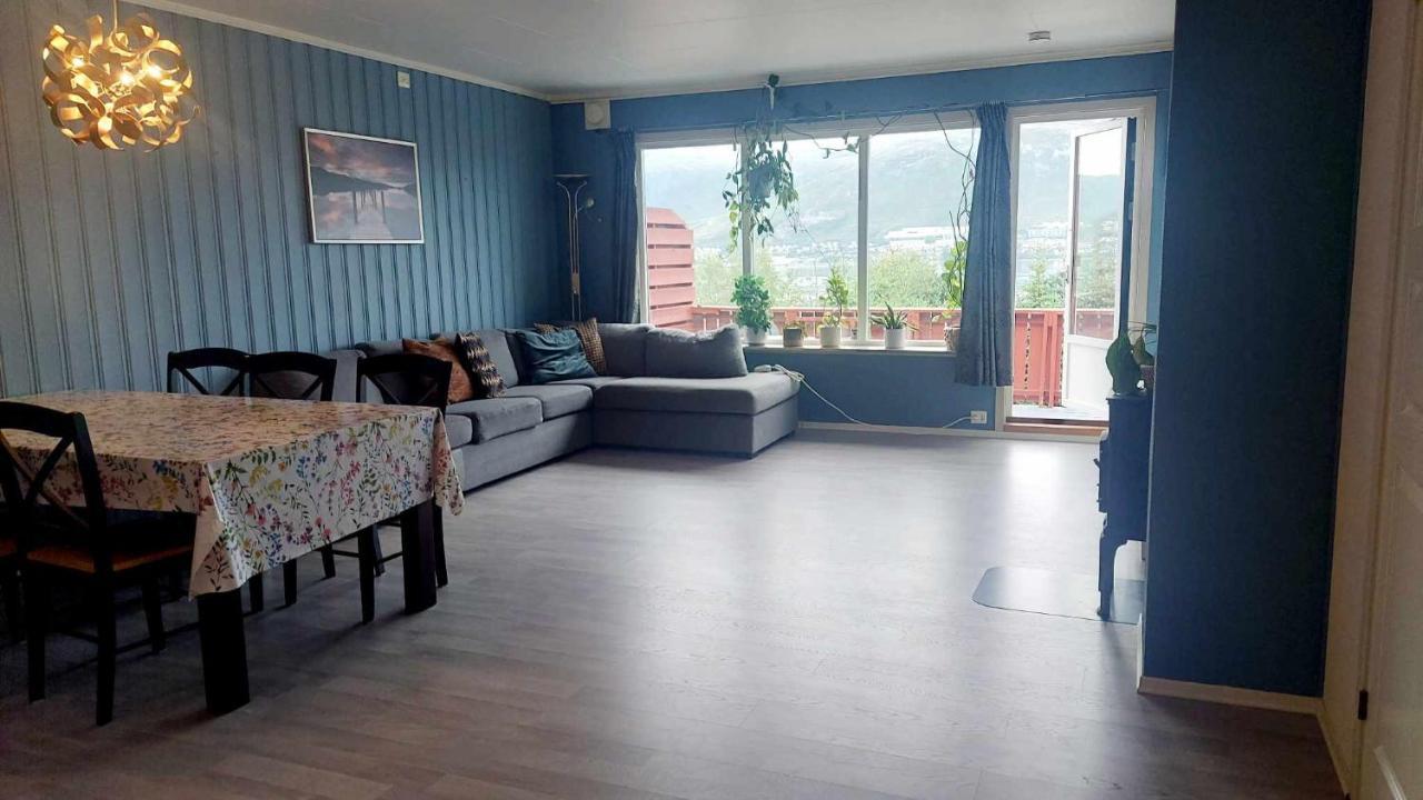 Feelhome 3 Bedroom Near University ทรอมโซ ภายนอก รูปภาพ