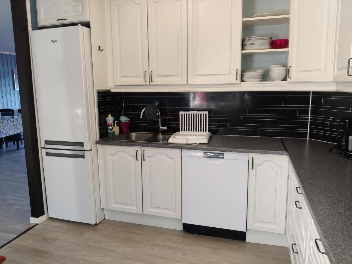 Feelhome 3 Bedroom Near University ทรอมโซ ภายนอก รูปภาพ
